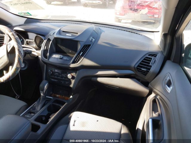 Photo 4 VIN: 1FMCU0GD9JUA15869 - FORD ESCAPE 