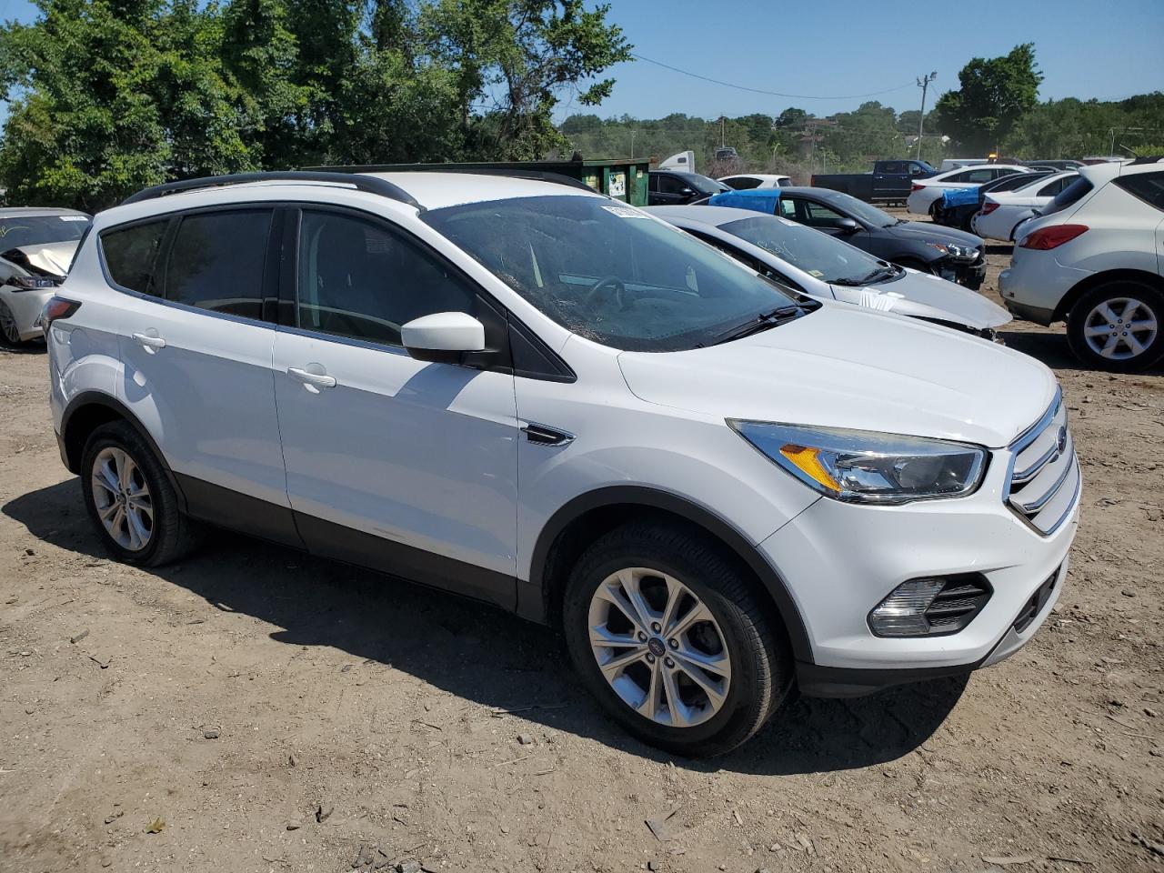 Photo 3 VIN: 1FMCU0GD9JUA35362 - FORD ESCAPE 