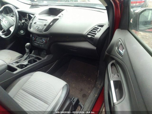 Photo 4 VIN: 1FMCU0GD9JUA40397 - FORD ESCAPE 