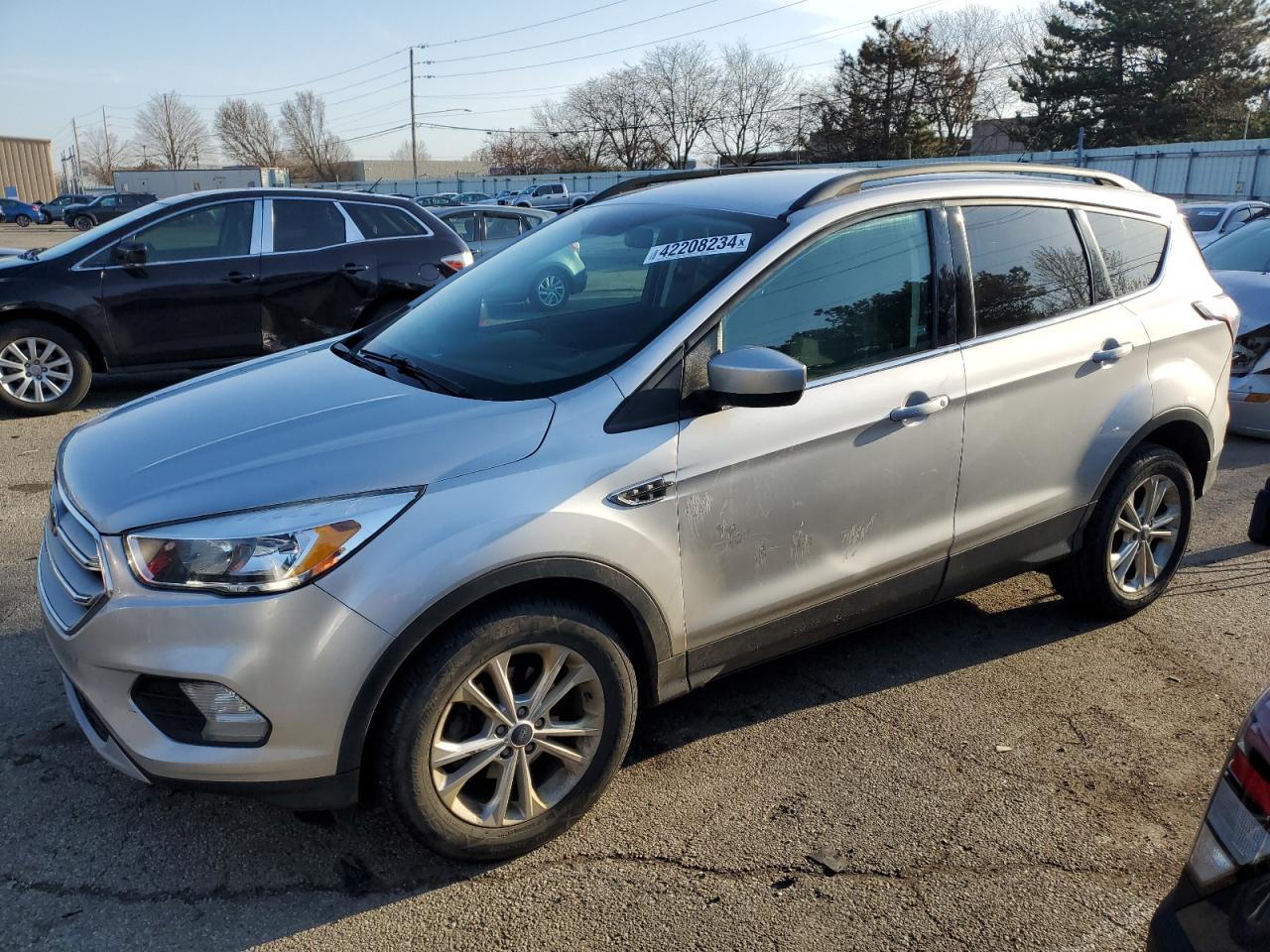 Photo 0 VIN: 1FMCU0GD9JUA43154 - FORD ESCAPE 