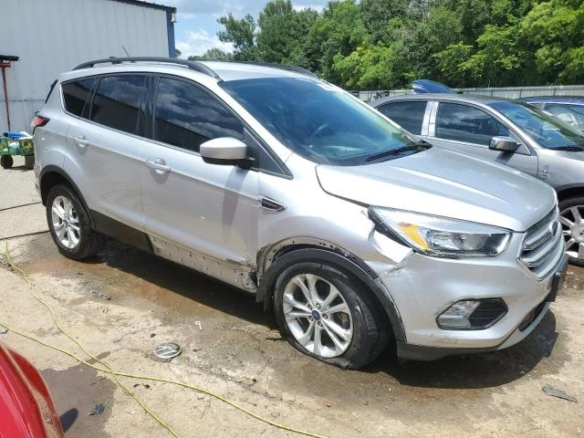 Photo 3 VIN: 1FMCU0GD9JUA60780 - FORD ESCAPE SE 