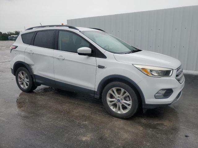 Photo 3 VIN: 1FMCU0GD9JUB36577 - FORD ESCAPE SE 