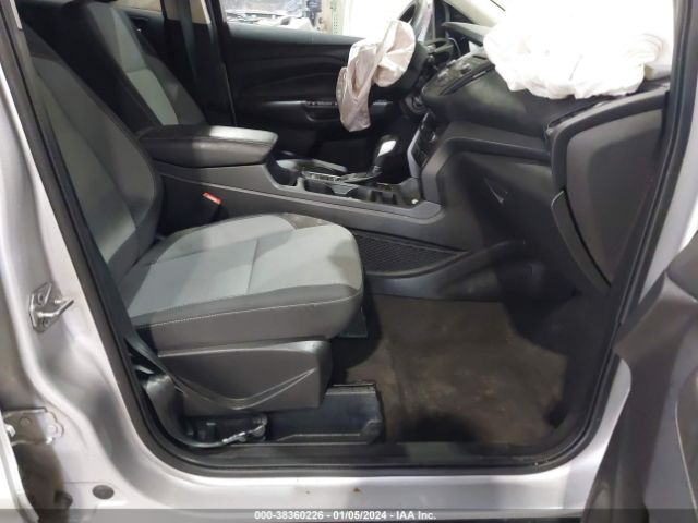 Photo 4 VIN: 1FMCU0GD9JUC12461 - FORD ESCAPE 