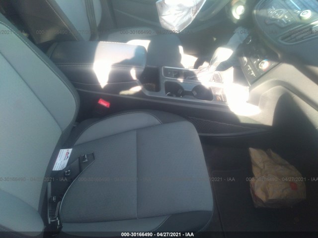 Photo 4 VIN: 1FMCU0GD9JUC36839 - FORD ESCAPE 