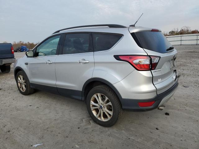 Photo 1 VIN: 1FMCU0GD9JUC44245 - FORD ESCAPE 