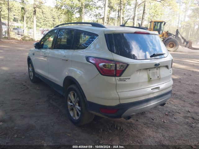 Photo 2 VIN: 1FMCU0GDXHUA37096 - FORD ESCAPE 