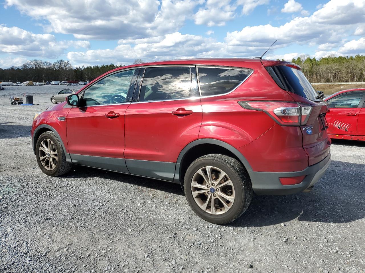 Photo 1 VIN: 1FMCU0GDXHUA57316 - FORD ESCAPE 