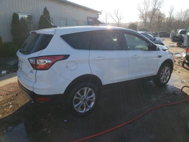 Photo 2 VIN: 1FMCU0GDXHUA83320 - FORD ESCAPE 