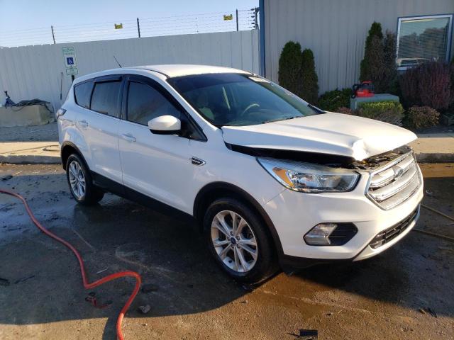 Photo 3 VIN: 1FMCU0GDXHUA83320 - FORD ESCAPE 