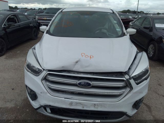 Photo 5 VIN: 1FMCU0GDXHUB03386 - FORD ESCAPE 