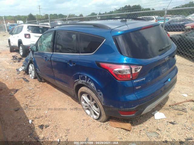 Photo 2 VIN: 1FMCU0GDXHUC07814 - FORD ESCAPE 