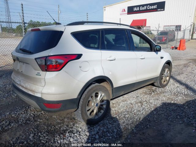 Photo 3 VIN: 1FMCU0GDXHUC12611 - FORD ESCAPE 