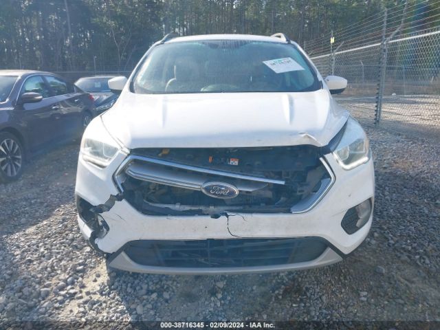 Photo 5 VIN: 1FMCU0GDXHUC12611 - FORD ESCAPE 