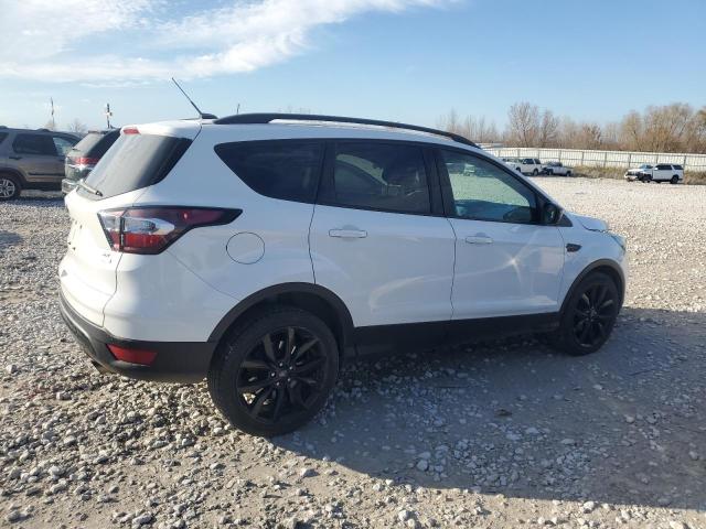 Photo 2 VIN: 1FMCU0GDXHUC22653 - FORD ESCAPE SE 