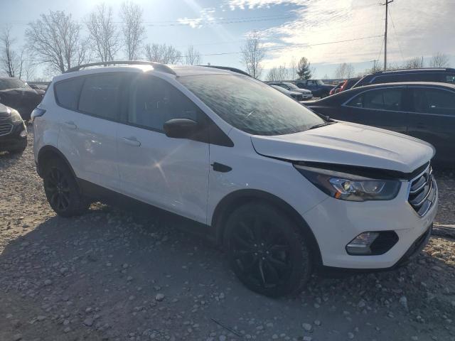 Photo 3 VIN: 1FMCU0GDXHUC22653 - FORD ESCAPE SE 