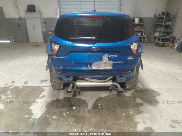 Photo 5 VIN: 1FMCU0GDXHUC55667 - FORD ESCAPE 