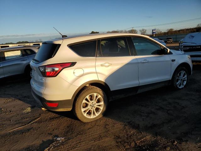 Photo 2 VIN: 1FMCU0GDXHUC97725 - FORD ESCAPE SE 