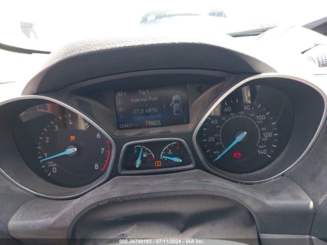 Photo 6 VIN: 1FMCU0GDXHUD08948 - FORD ESCAPE 