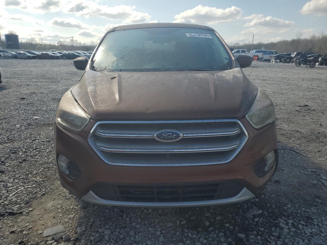 Photo 4 VIN: 1FMCU0GDXHUE63306 - FORD ESCAPE 