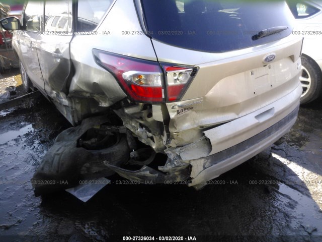 Photo 5 VIN: 1FMCU0GDXJUA22118 - FORD ESCAPE 