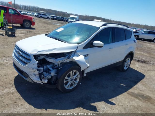 Photo 1 VIN: 1FMCU0GDXJUA82545 - FORD ESCAPE 