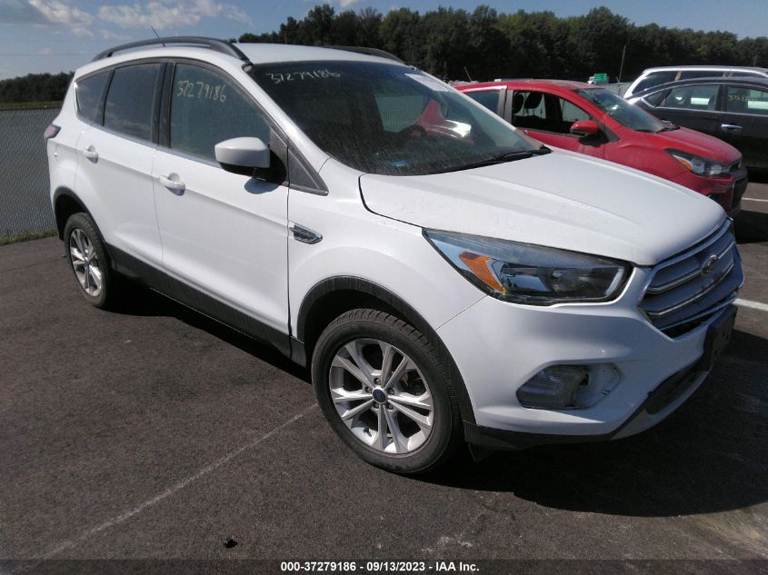 Photo 0 VIN: 1FMCU0GDXJUB46048 - FORD ESCAPE 