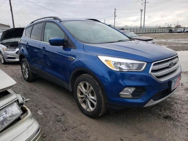 Photo 3 VIN: 1FMCU0GDXJUB46082 - FORD ESCAPE SE 