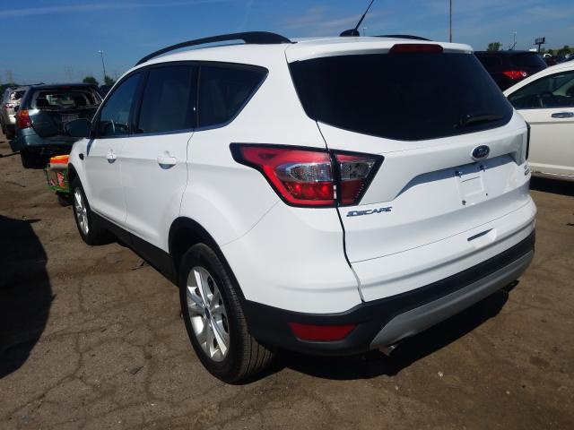 Photo 2 VIN: 1FMCU0GDXJUB51850 - FORD ESCAPE SE 