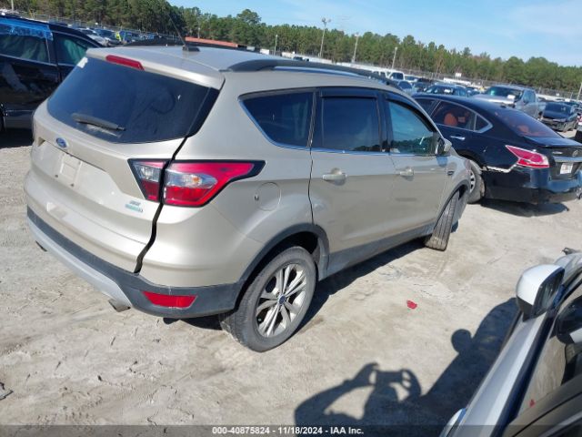 Photo 3 VIN: 1FMCU0GDXJUB75047 - FORD ESCAPE 