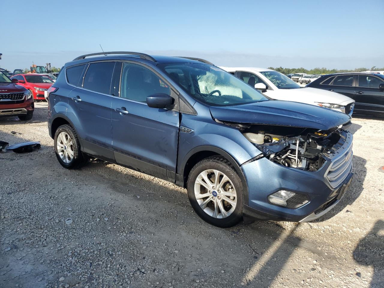 Photo 3 VIN: 1FMCU0GDXJUC29950 - FORD ESCAPE 