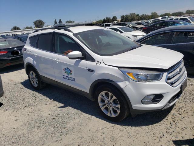 Photo 3 VIN: 1FMCU0GDXJUC95026 - FORD ESCAPE 