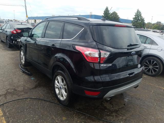 Photo 2 VIN: 1FMCU0GDXJUD18241 - FORD ESCAPE 