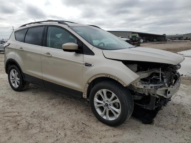 Photo 3 VIN: 1FMCU0GDXJUD20121 - FORD ESCAPE SE 