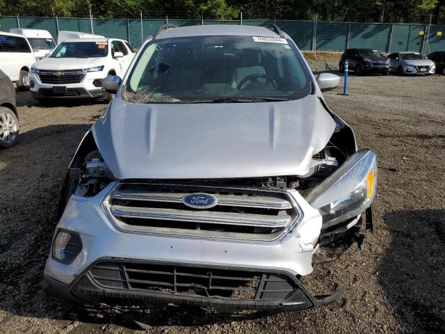 Photo 4 VIN: 1FMCU0GDXJUD29935 - FORD ESCAPE SE 