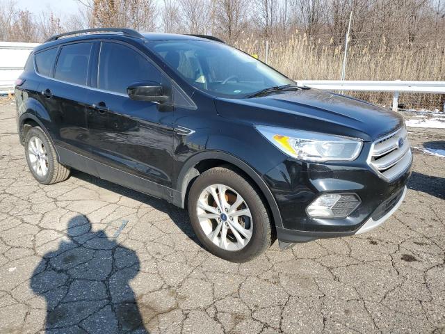 Photo 3 VIN: 1FMCU0GDXJUD56908 - FORD ESCAPE 