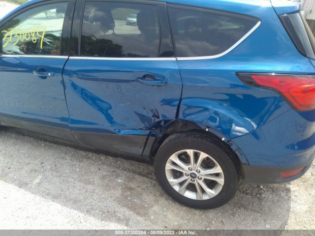 Photo 5 VIN: 1FMCU0GDXKUA17602 - FORD ESCAPE 