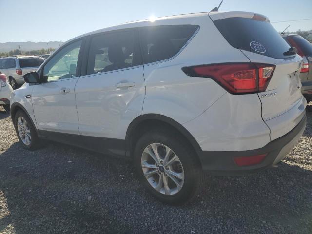 Photo 1 VIN: 1FMCU0GDXKUA20256 - FORD ESCAPE SE 