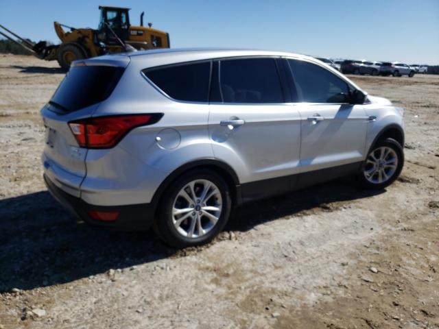 Photo 2 VIN: 1FMCU0GDXKUA22718 - FORD ESCAPE SE 