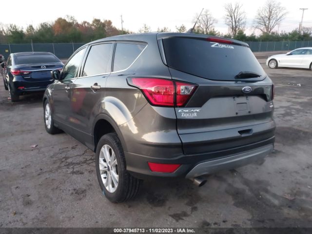 Photo 2 VIN: 1FMCU0GDXKUC01213 - FORD ESCAPE 