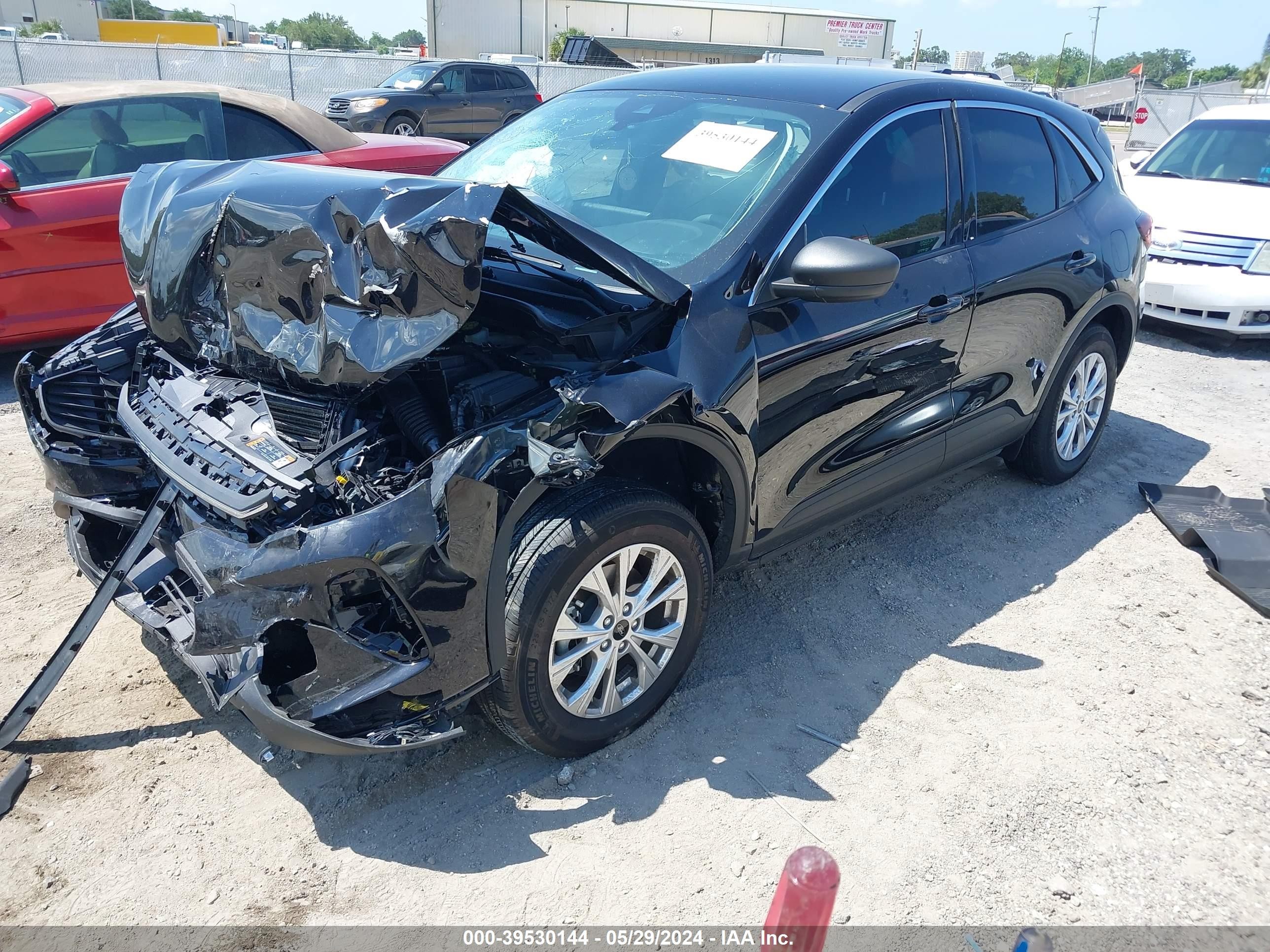 Photo 1 VIN: 1FMCU0GN7PUB37728 - FORD ESCAPE 