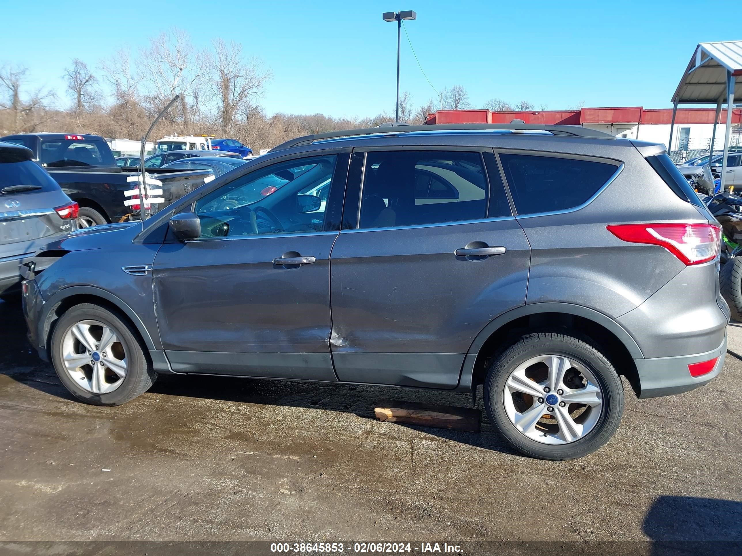 Photo 13 VIN: 1FMCU0GX0DUD94288 - FORD ESCAPE 