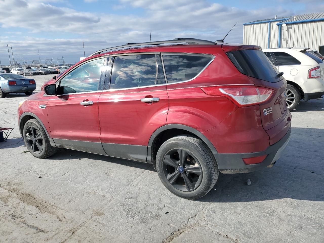 Photo 1 VIN: 1FMCU0GX0EUB22731 - FORD ESCAPE 