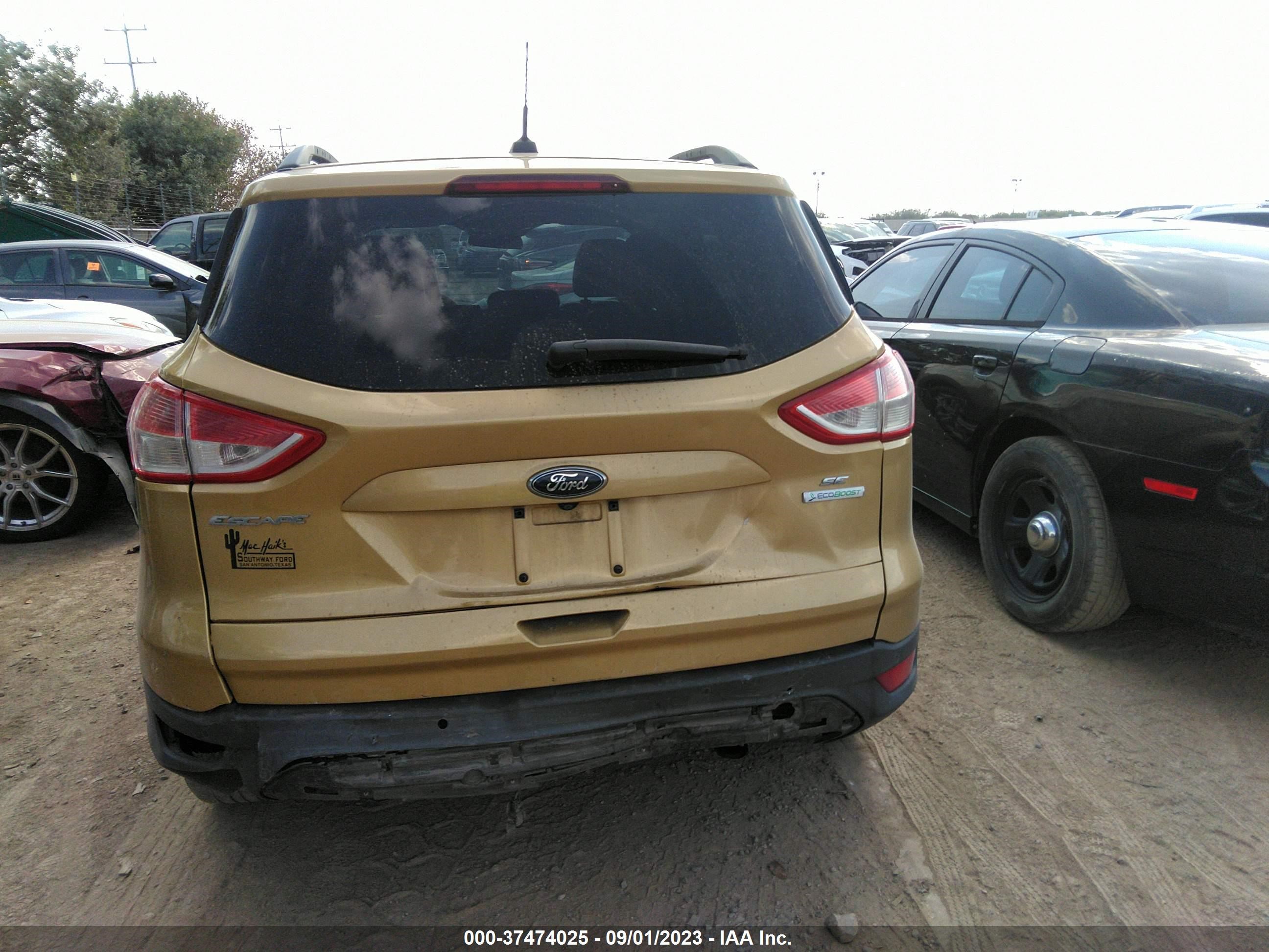 Photo 16 VIN: 1FMCU0GX0FUC24743 - FORD ESCAPE 