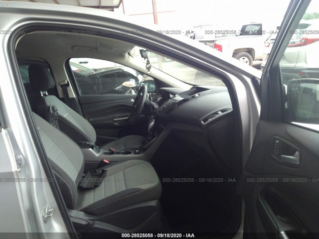 Photo 4 VIN: 1FMCU0GX1EUA47134 - FORD ESCAPE 