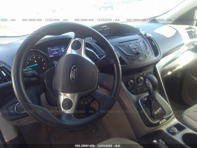 Photo 4 VIN: 1FMCU0GX1EUA62197 - FORD ESCAPE 