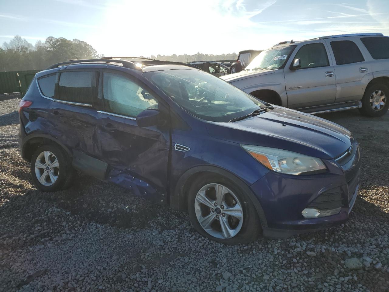 Photo 3 VIN: 1FMCU0GX1EUA97256 - FORD ESCAPE 