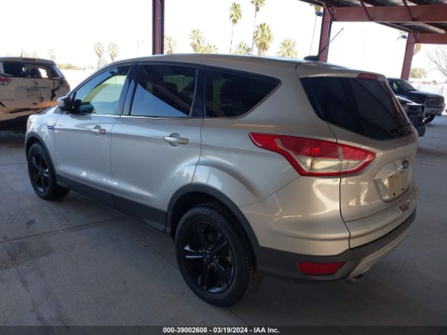 Photo 2 VIN: 1FMCU0GX1GUA13469 - FORD ESCAPE 