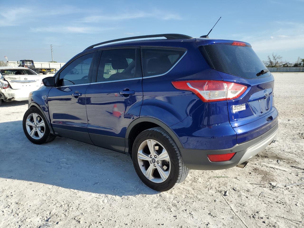 Photo 1 VIN: 1FMCU0GX1GUC51810 - FORD ESCAPE 