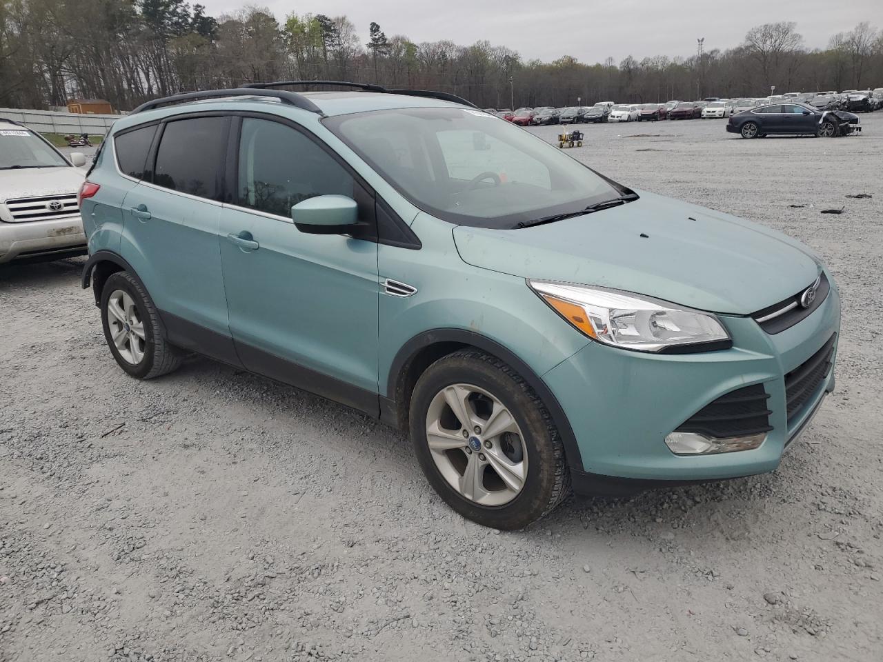 Photo 3 VIN: 1FMCU0GX2DUA23889 - FORD ESCAPE 