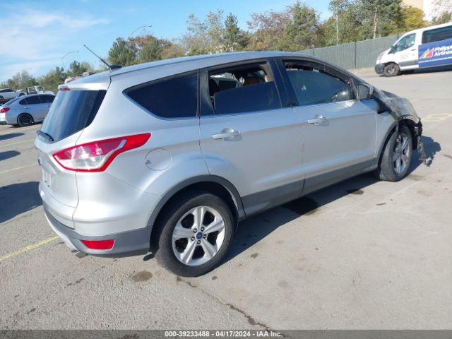 Photo 3 VIN: 1FMCU0GX2EUB31883 - FORD ESCAPE 